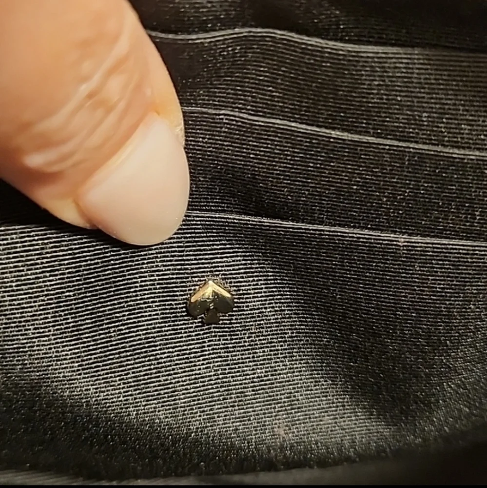 TRADED Kate Spade limited edition Velour Smile 😃 bag - Picture 4 of 9